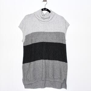 Croft&Barrow Grey Sleeveless Sweater Size Large